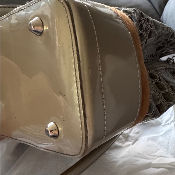 Beijo glossy deep champagne tone, faux green alligator texture, suede panel bag - Picture 10 of 10